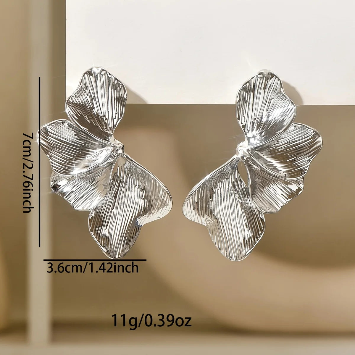 Pearls Bow Earrings